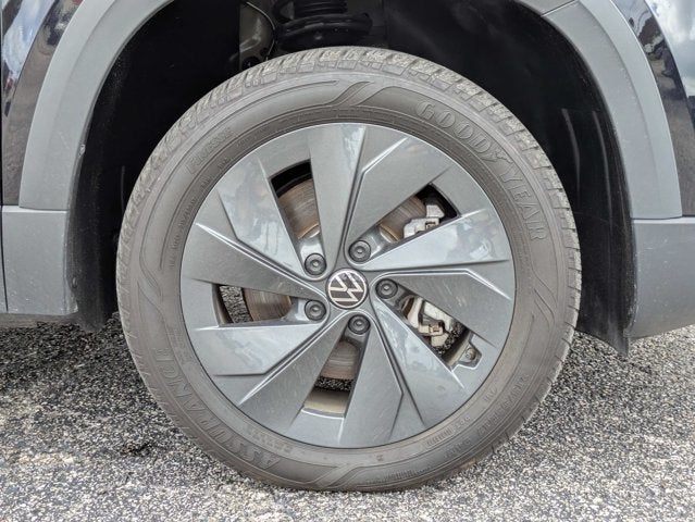 2025 Volkswagen Taos S