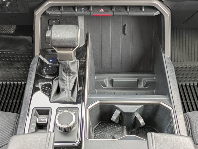 2022 Toyota Tundra 4WD SR5