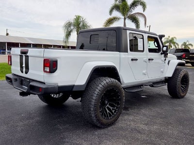 2022 Jeep Gladiator Willys