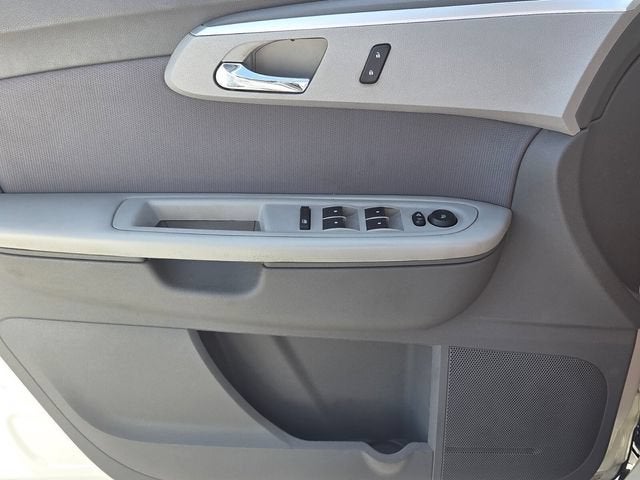 2011 Chevrolet Traverse LS