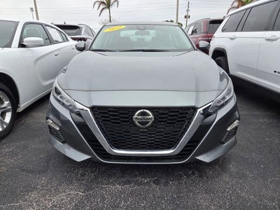 2021 Nissan Altima 2.5 SV