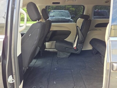 2020 Chrysler Voyager LX