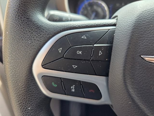 2020 Chrysler Voyager LX