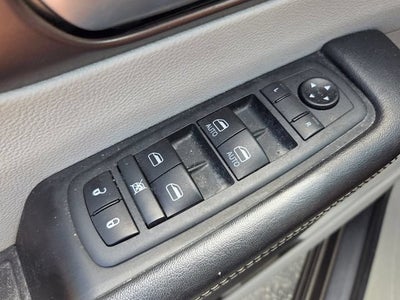 2020 Chrysler Voyager LX