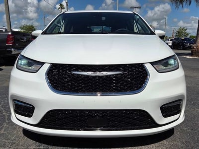 2023 Chrysler Pacifica Hybrid Touring L