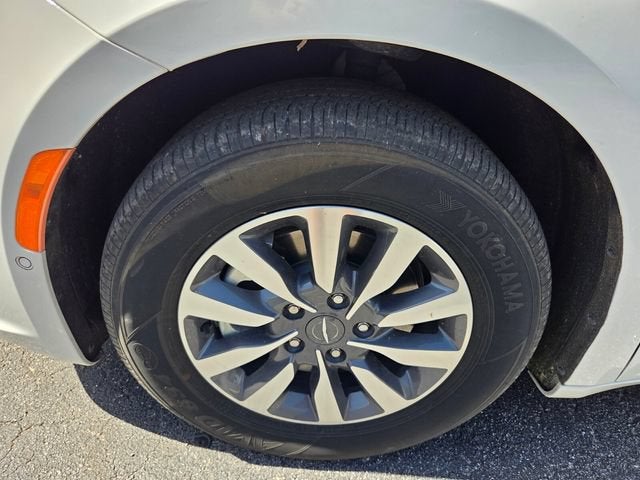2023 Chrysler Pacifica Hybrid Touring L