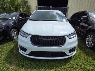 2024 Chrysler Pacifica Hybrid S Appearance Pkg