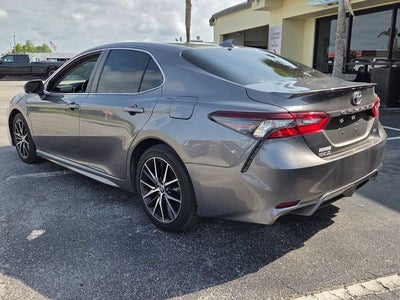 2021 Toyota Camry SE