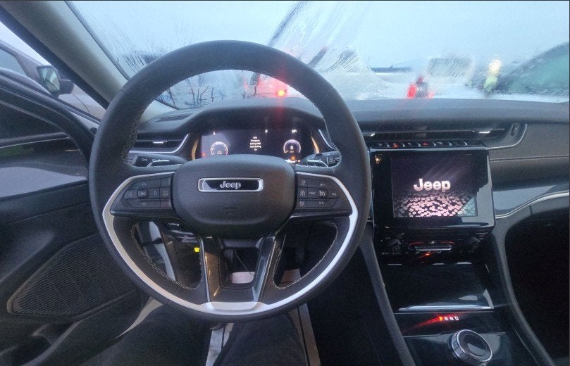 2023 Jeep Grand Cherokee L Laredo