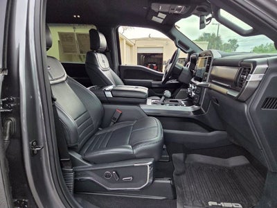 2025 Ford F-150 Platinum