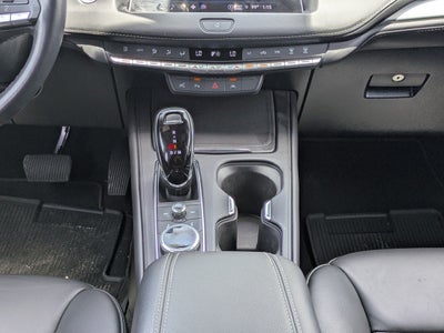 2022 Cadillac XT4 FWD Premium Luxury