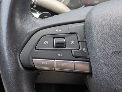 2022 Cadillac XT4 FWD Premium Luxury