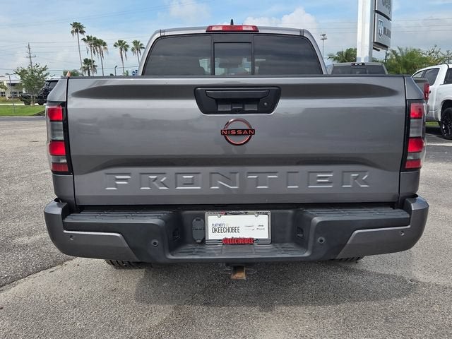 2022 Nissan Frontier SV