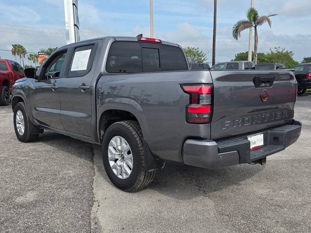 2022 Nissan Frontier SV