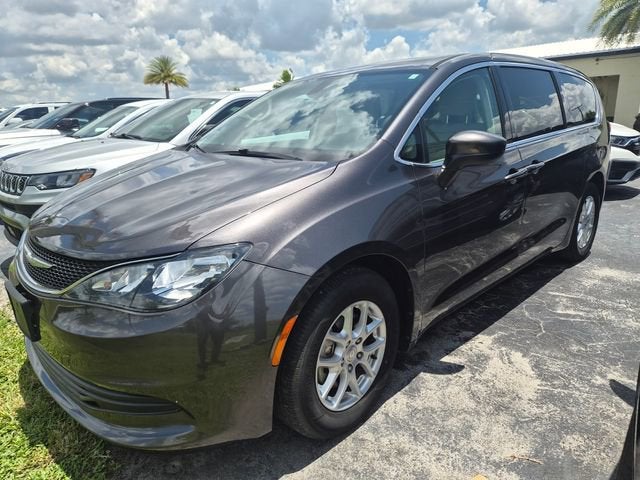 2017 Chrysler Pacifica Touring