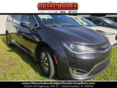 2020 Chrysler Pacifica Hybrid Limited