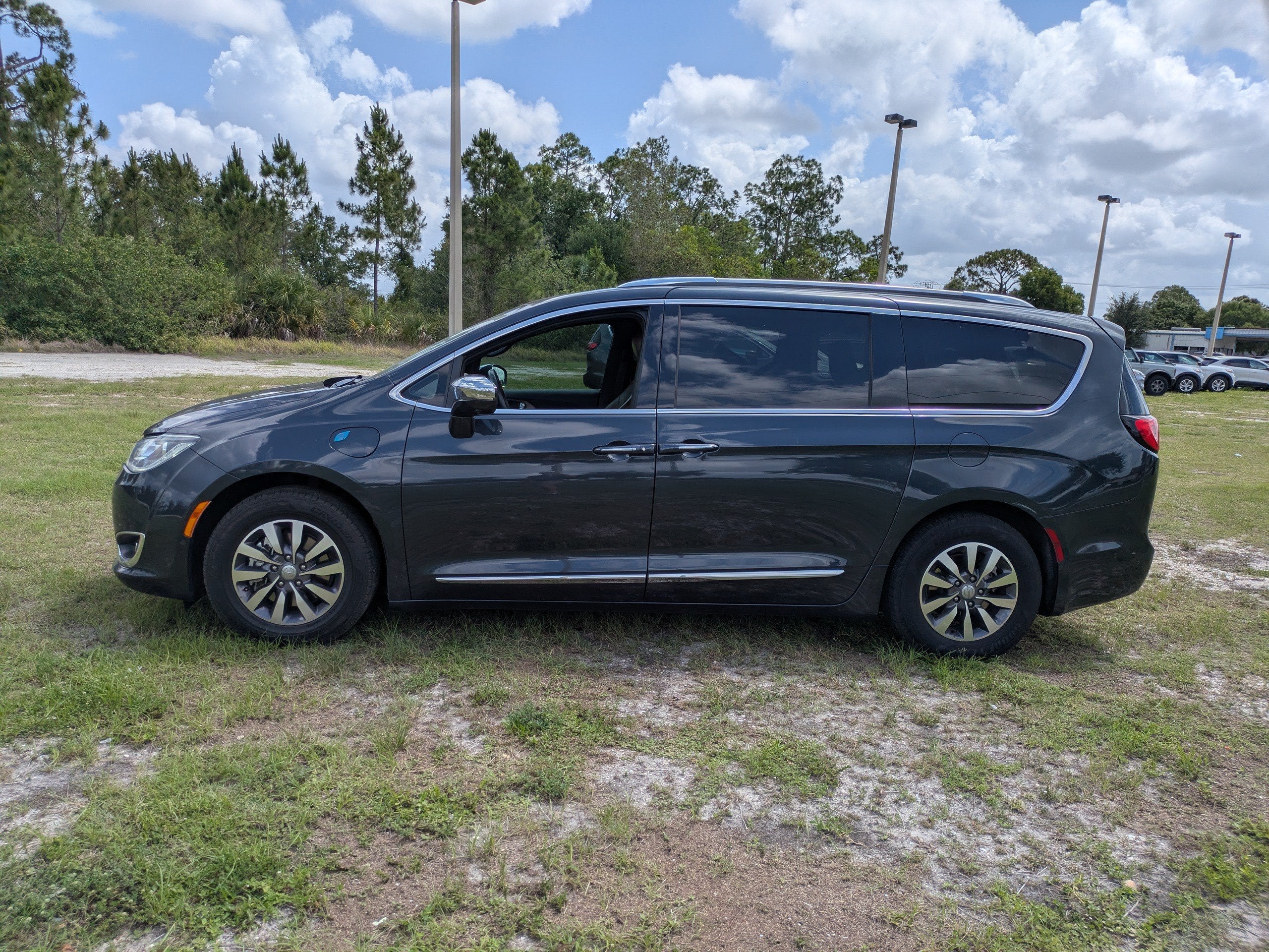 2020 Chrysler Pacifica Hybrid Limited