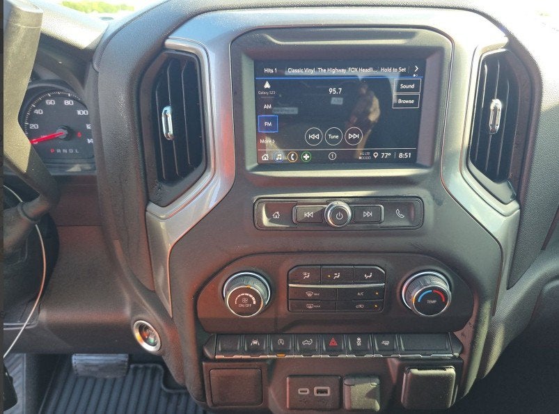 2024 Chevrolet Silverado 1500 Custom