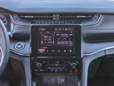 2023 Jeep Grand Cherokee L Altitude 4x2