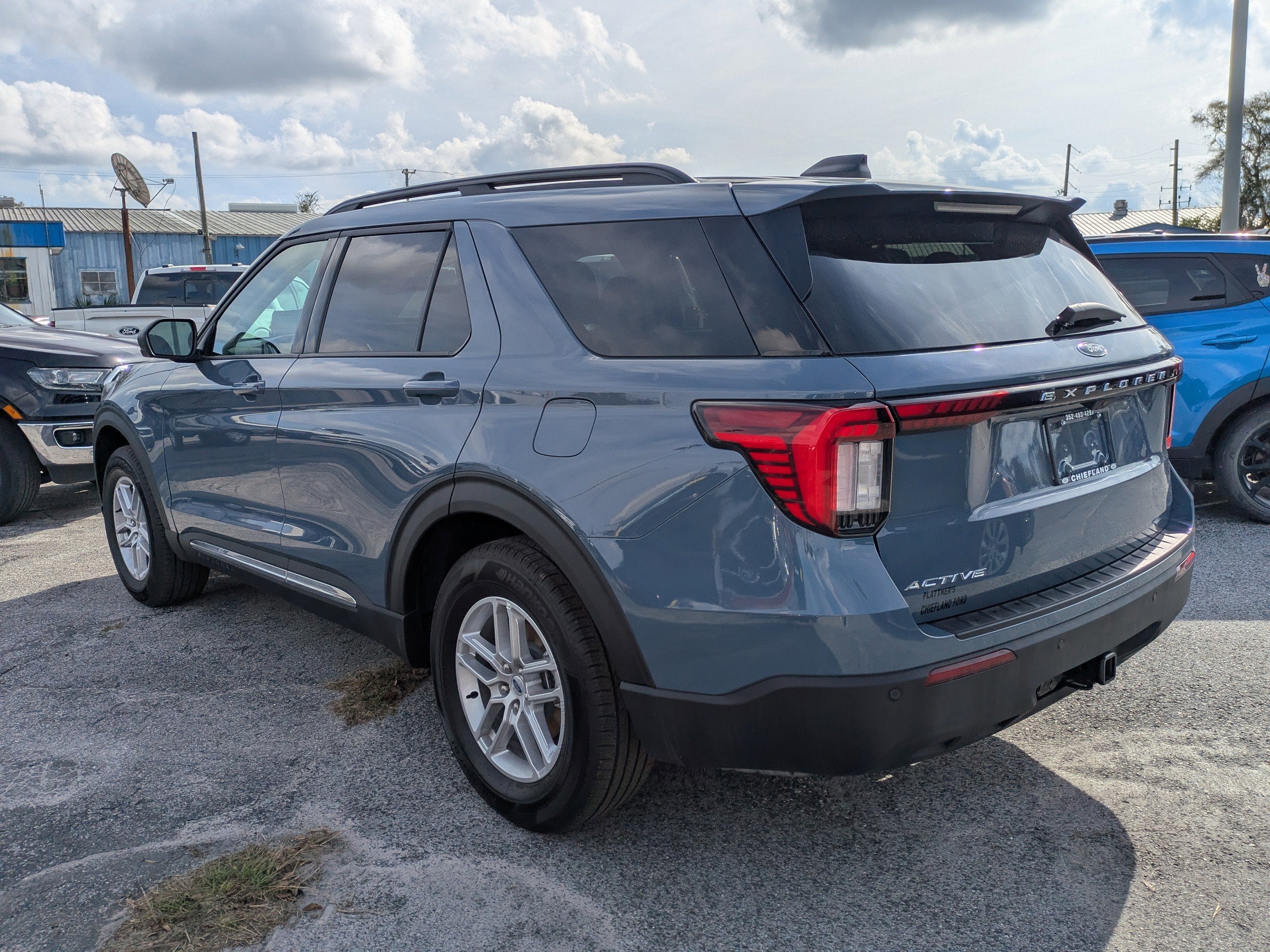2025 Ford Explorer Active