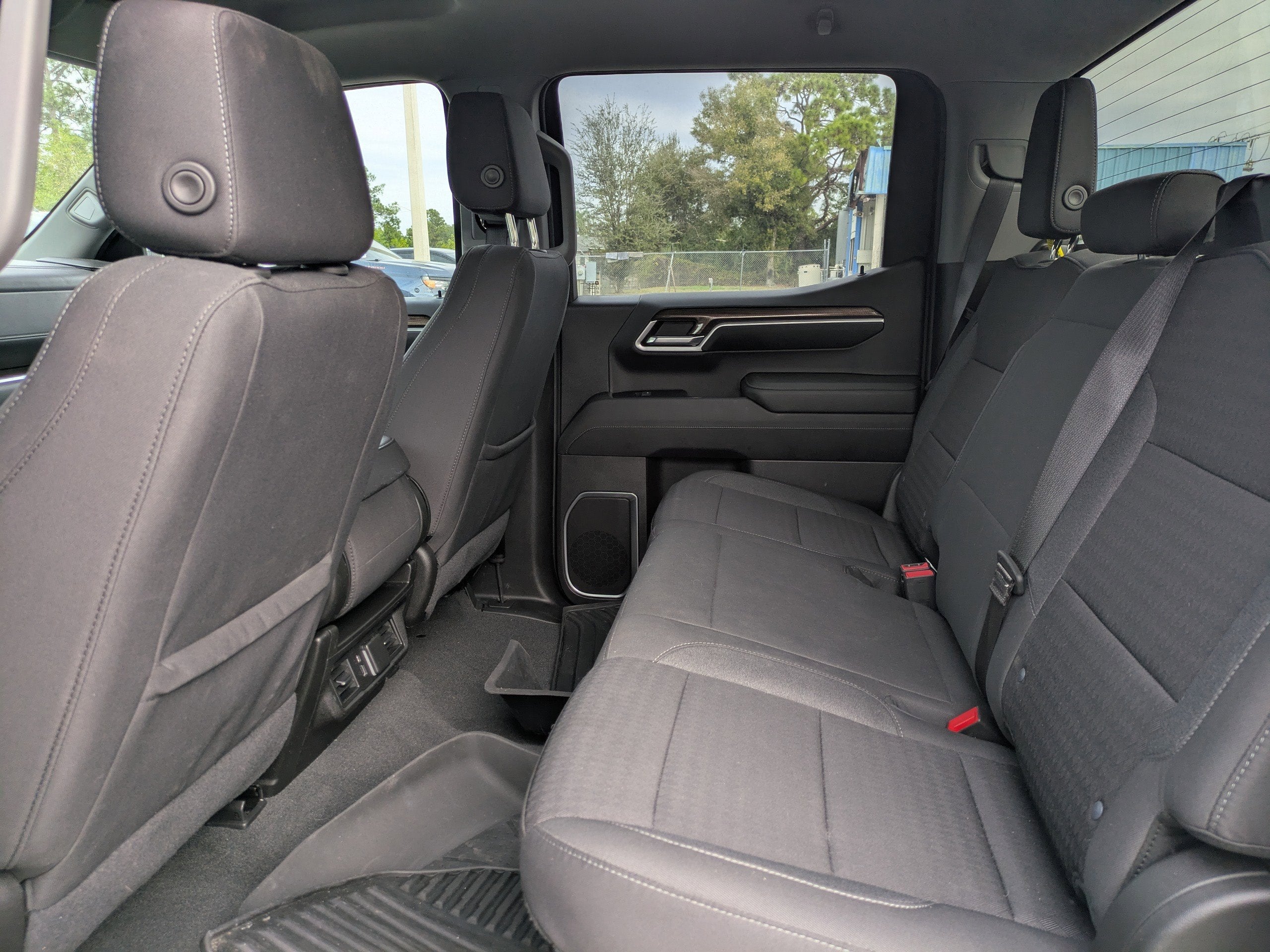 2022 Chevrolet Silverado 1500 LT (2FL)