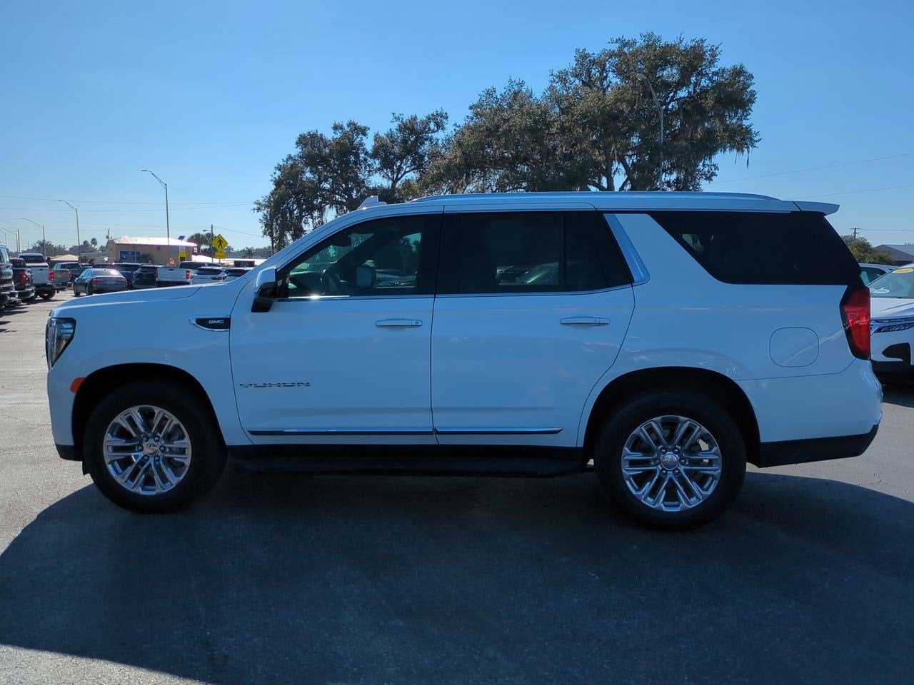 2022 GMC Yukon SLT