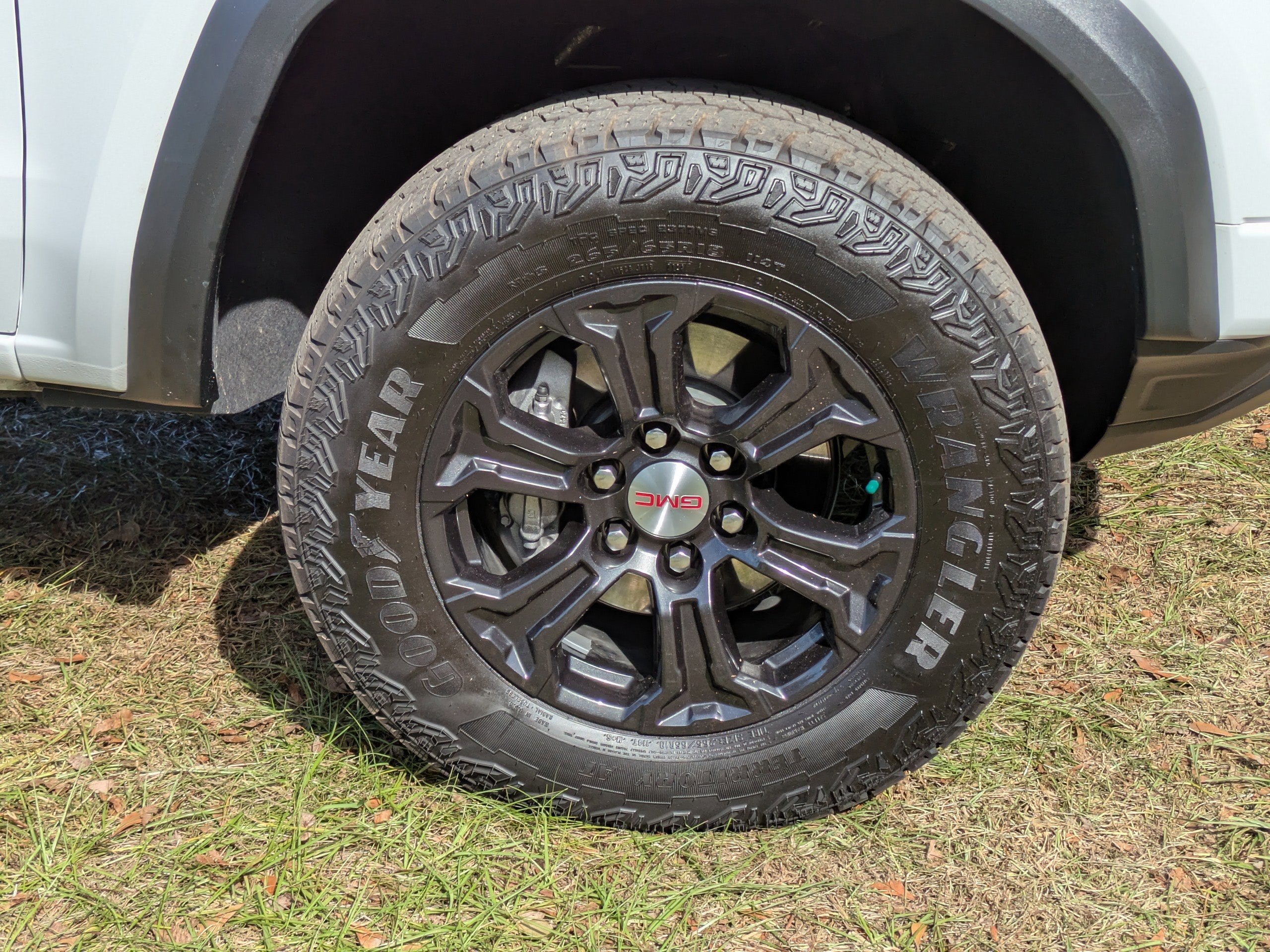 2024 GMC Canyon Elevation