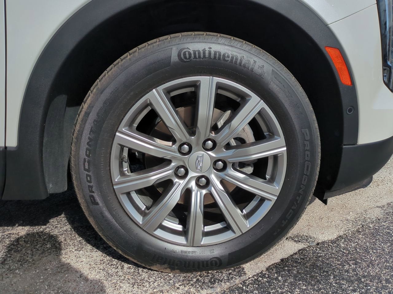 2022 Cadillac XT4 Premium Luxury