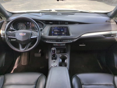 2022 Cadillac XT4 Premium Luxury