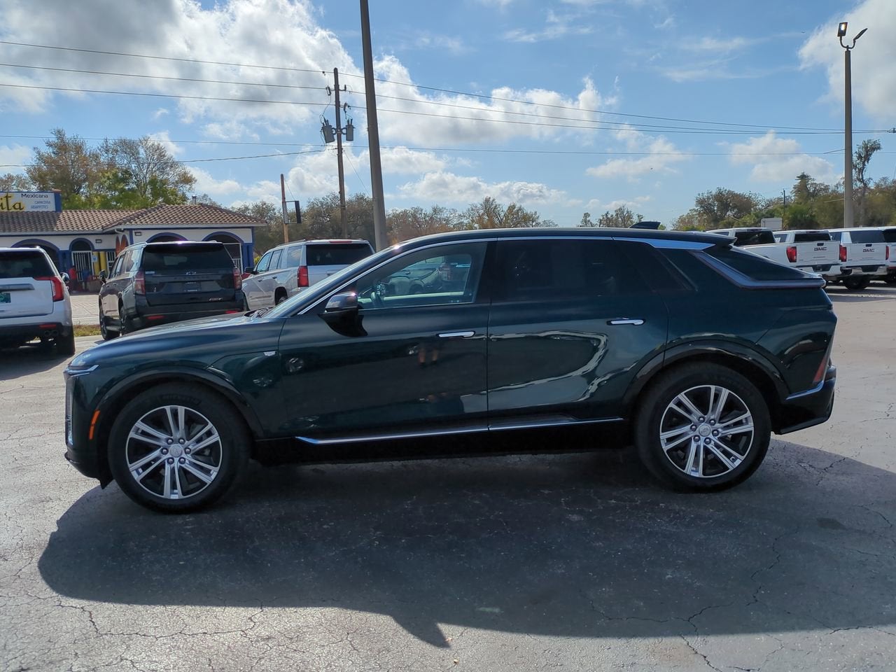 2024 Cadillac LYRIQ Tech