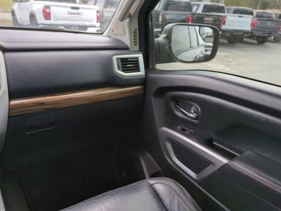 2017 Nissan TITAN SL