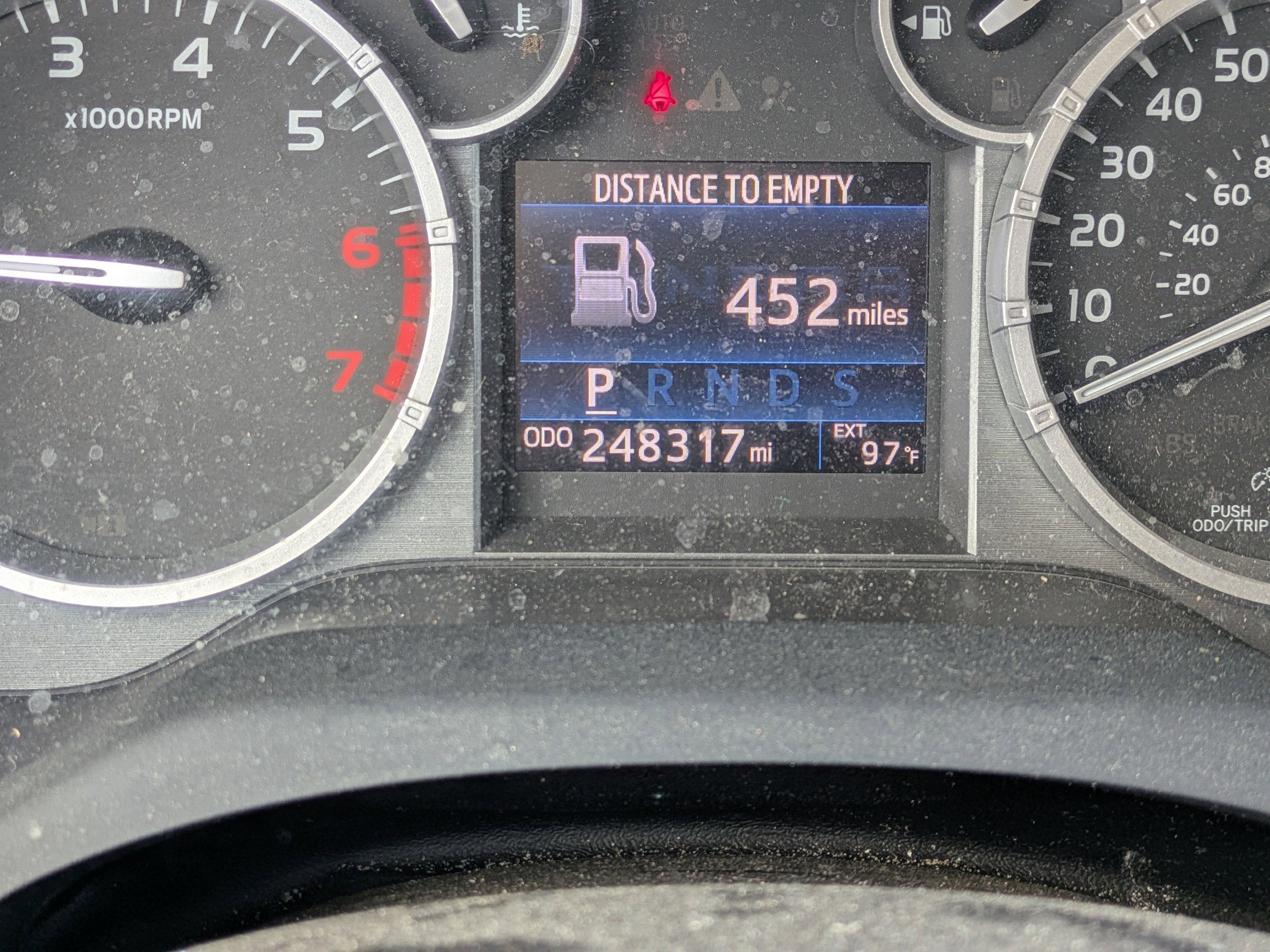 2016 Toyota Tundra SR5 5.7L V8