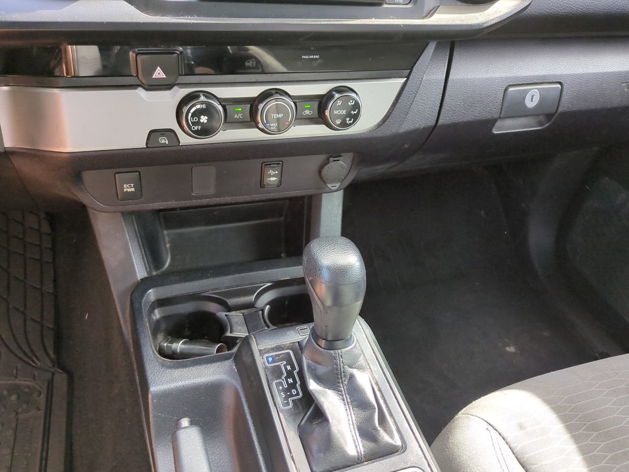 2018 Toyota Tacoma SR