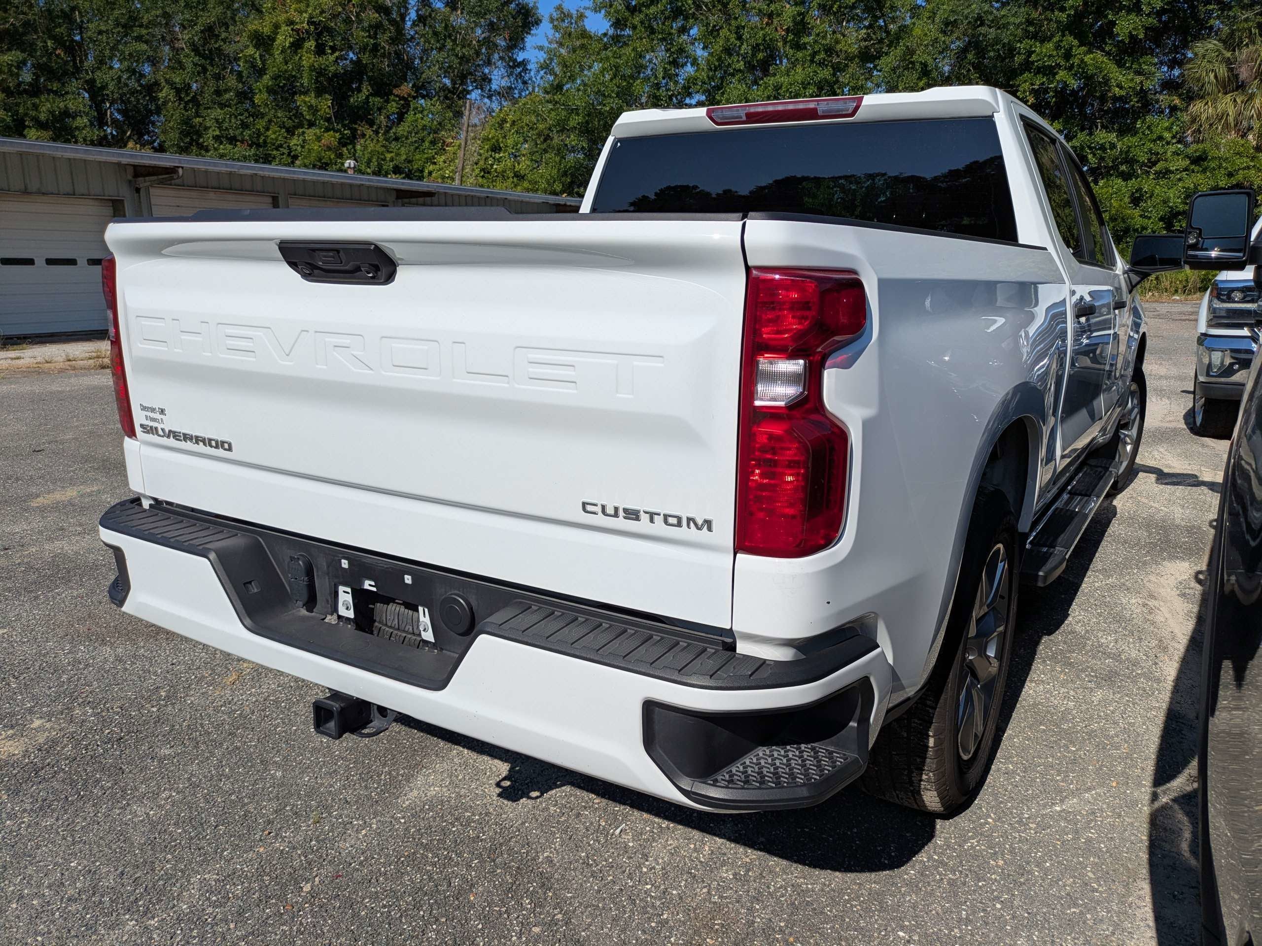 2025 Chevrolet Silverado 1500 Custom