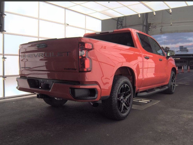 2025 Chevrolet Silverado 1500 Custom