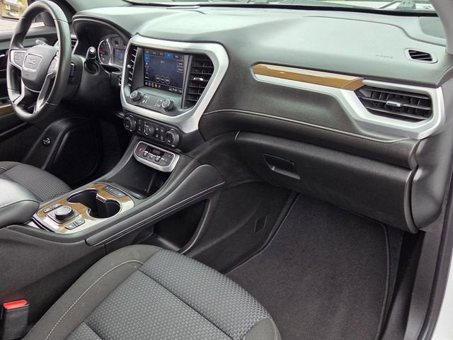 2022 GMC Acadia SLE