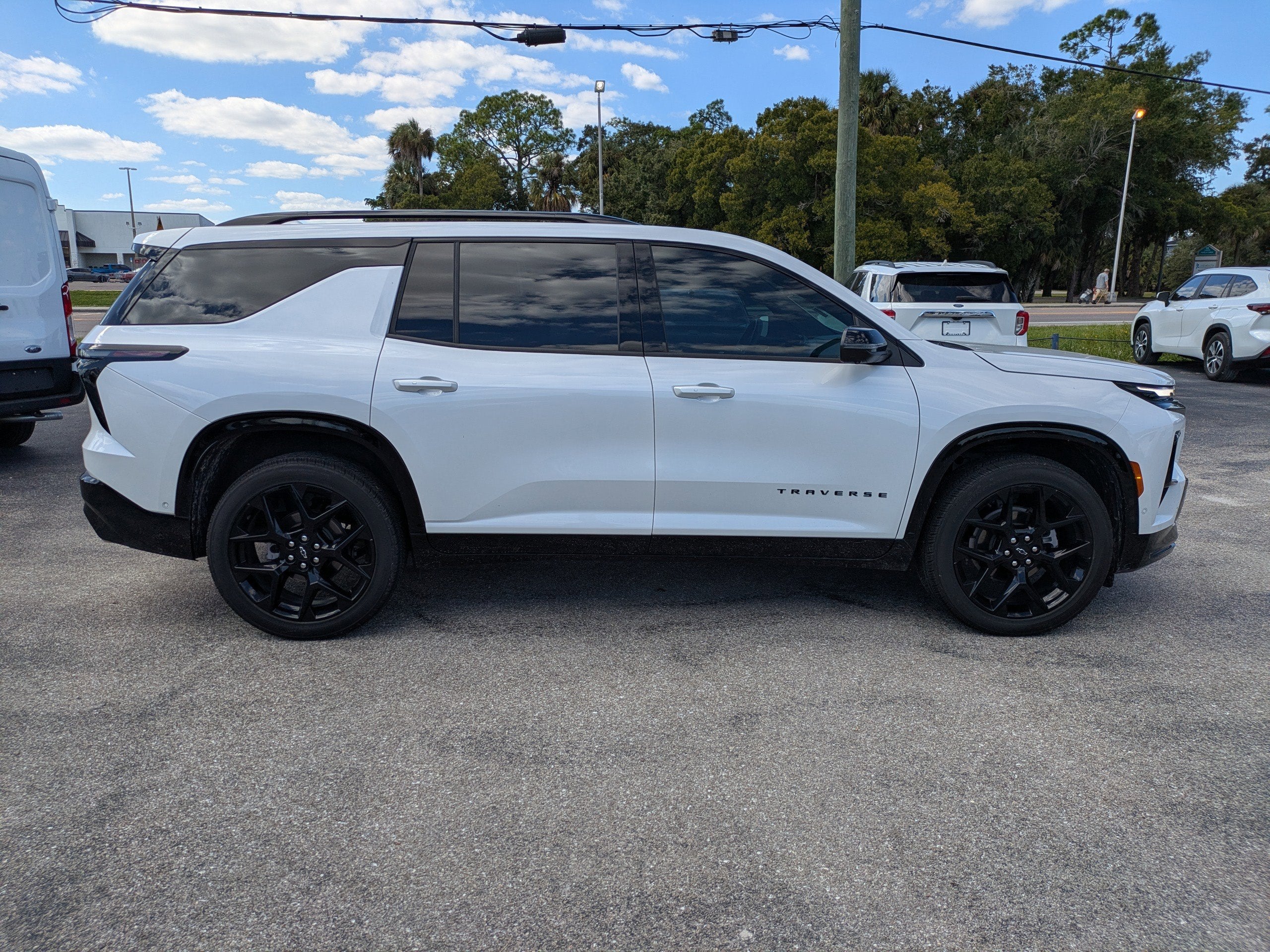 2024 Chevrolet Traverse RS