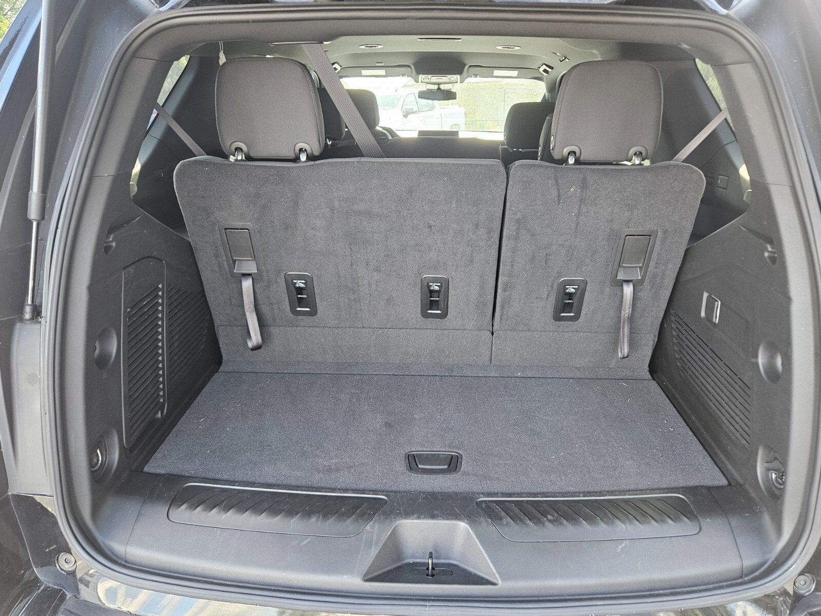 2024 Chevrolet Tahoe LS