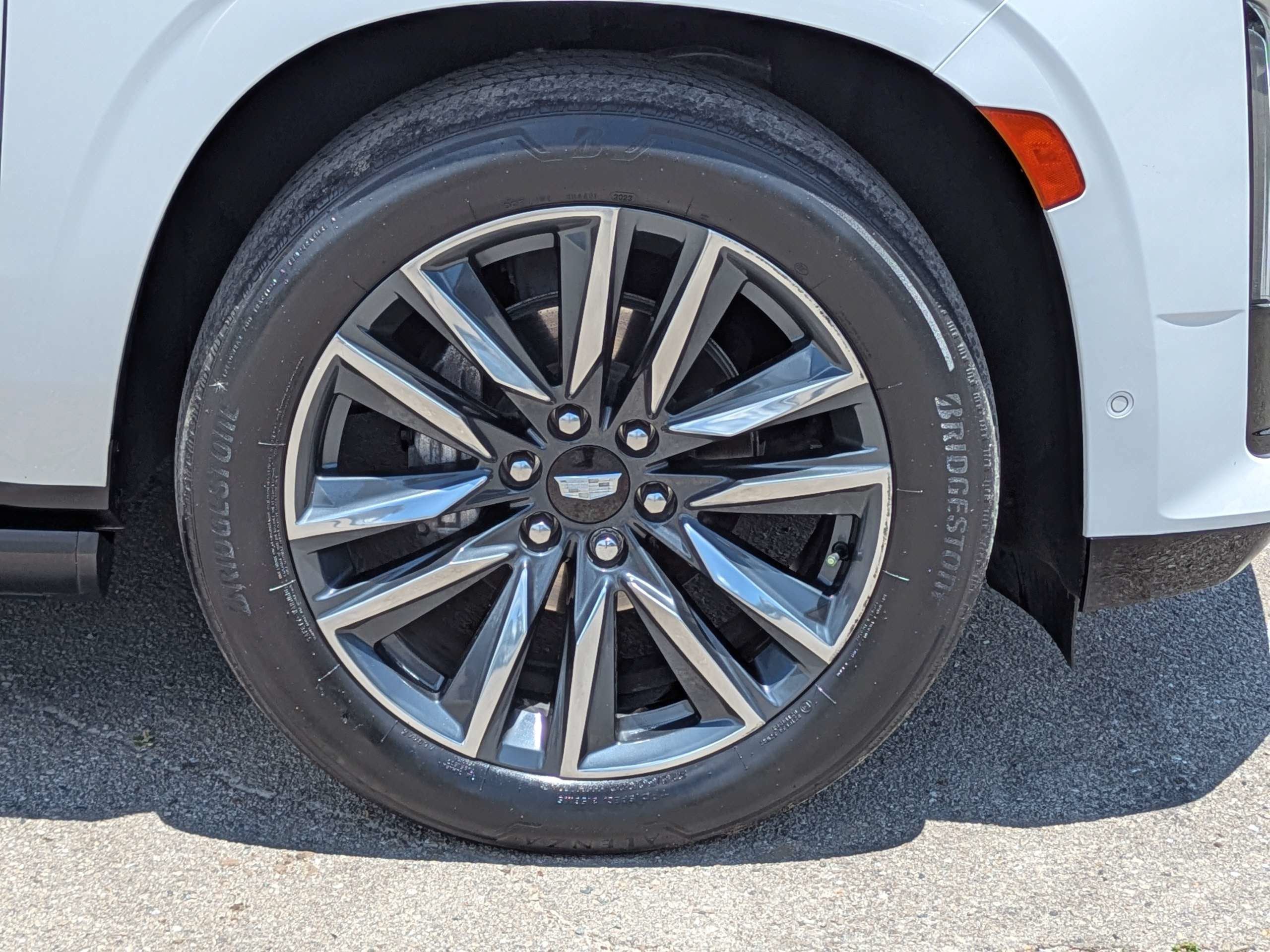 2023 Cadillac Escalade ESV Sport Platinum