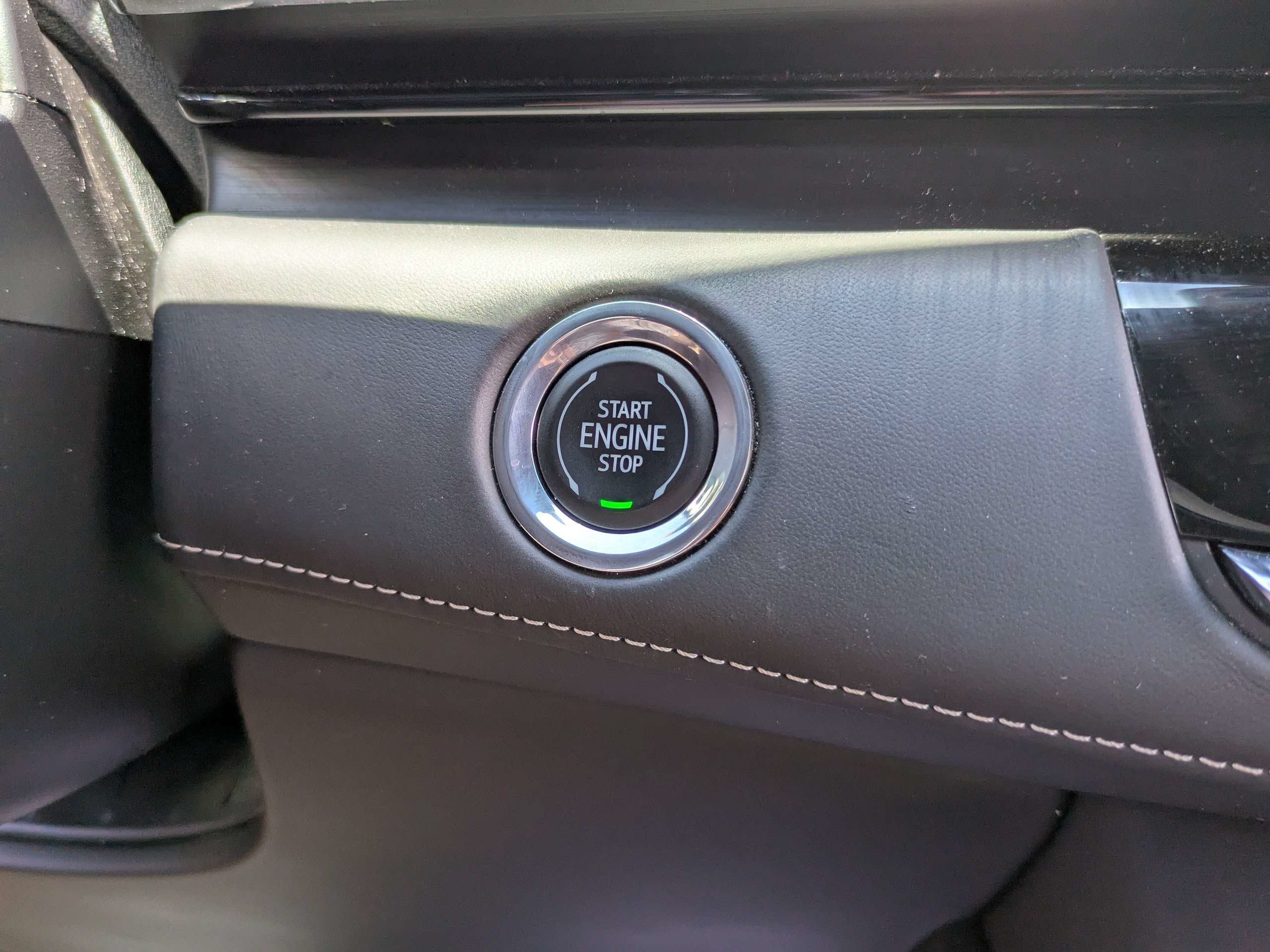 2023 Cadillac Escalade ESV Sport Platinum