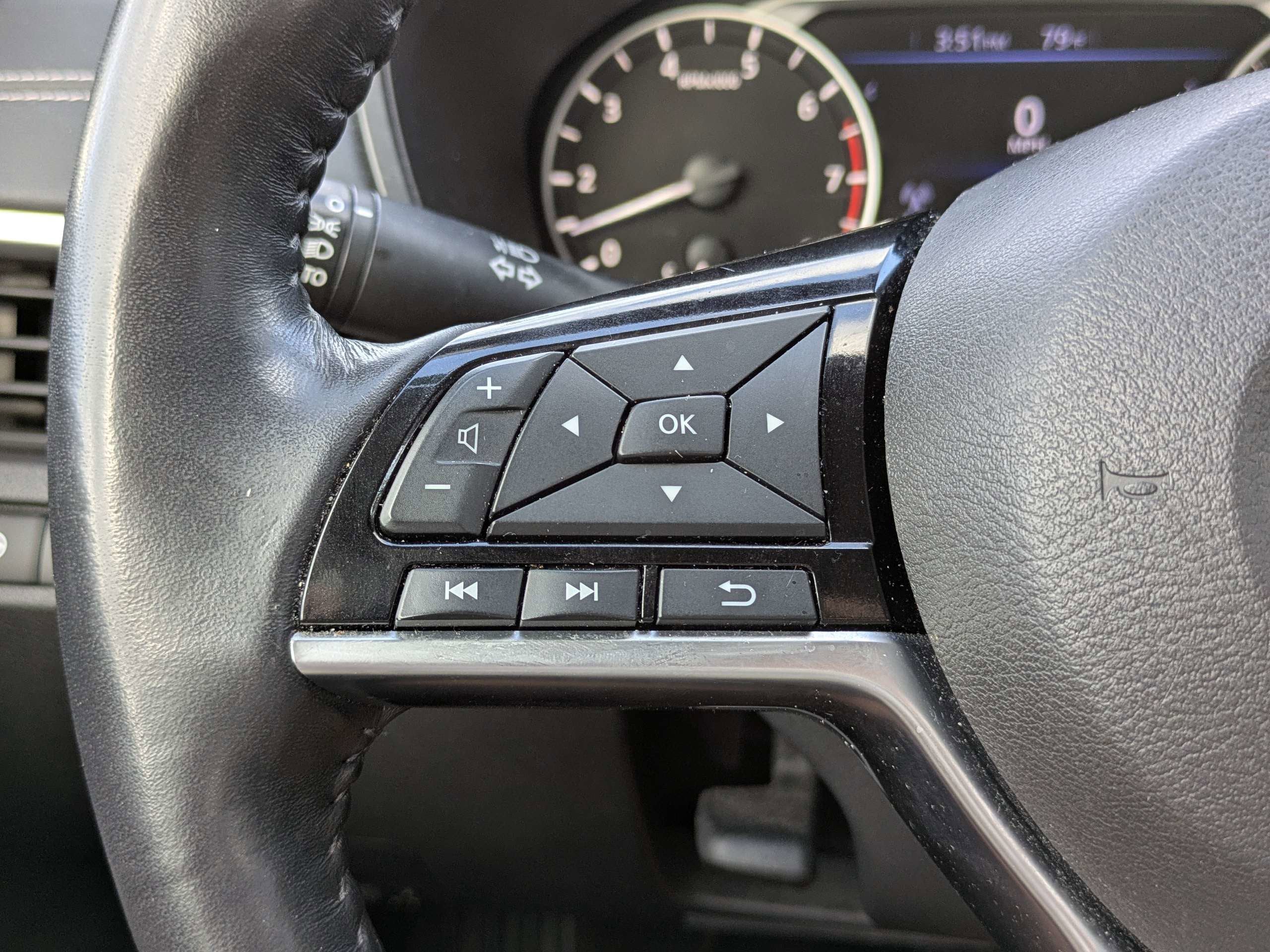 2021 Nissan Altima SV FWD