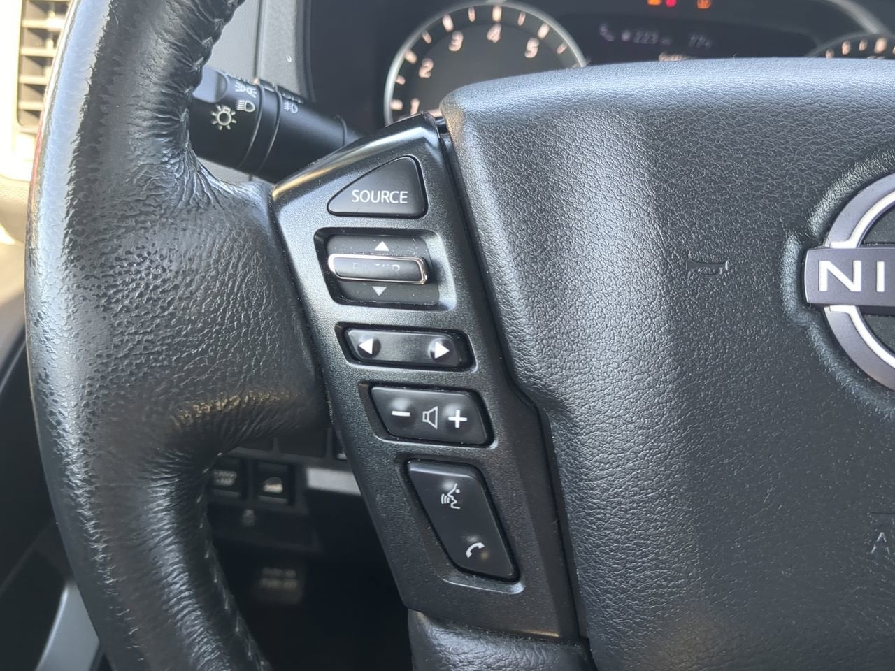 2022 Nissan Frontier Crew Cab SV 4x4