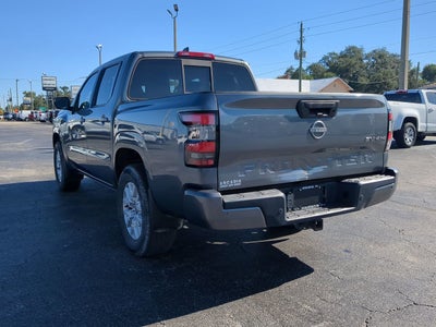 2022 Nissan Frontier Crew Cab SV 4x4