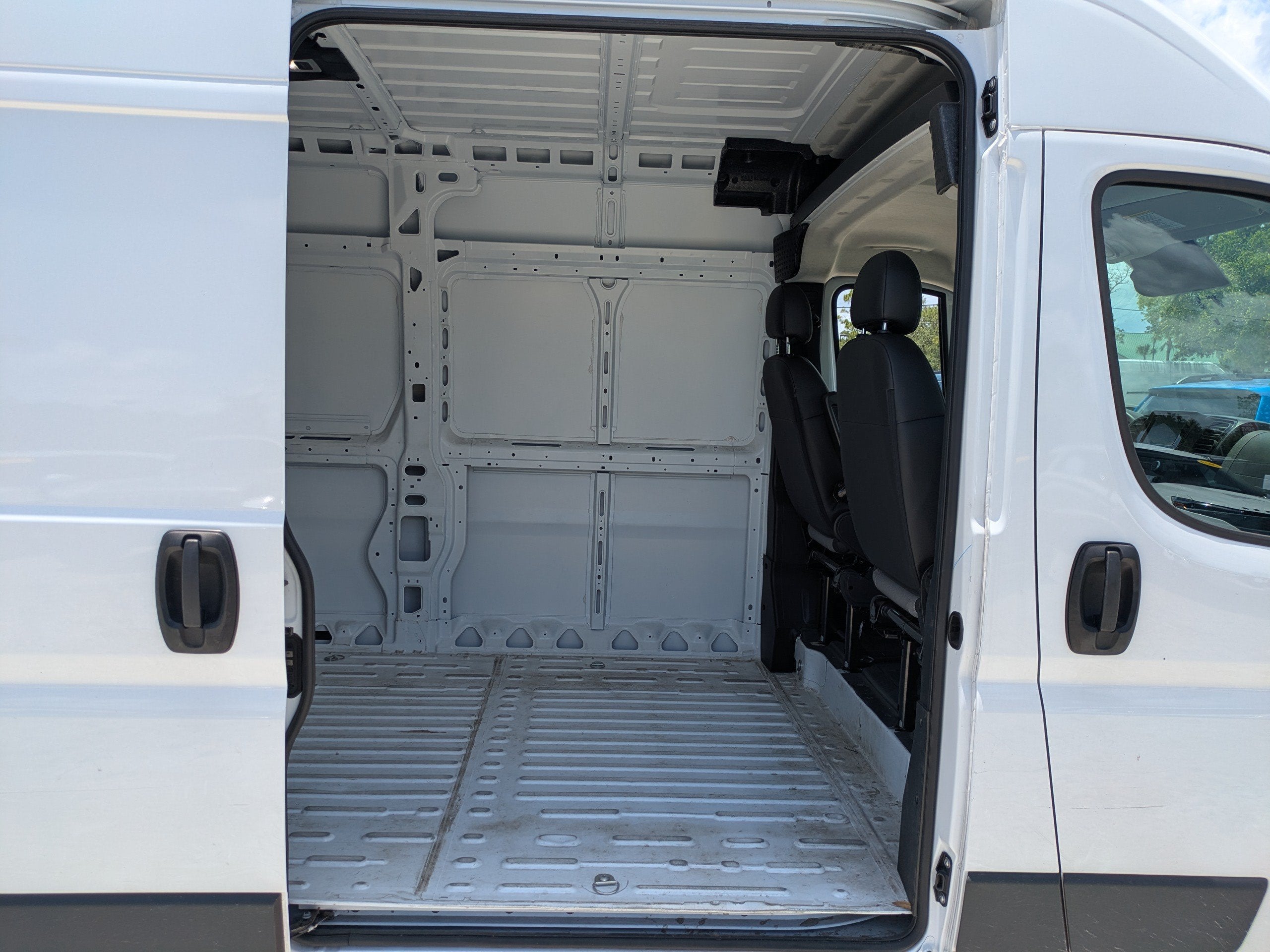 2026 RAM ProMaster 2500 Cargo Van Tradesman High Roof 159" WB w/Pass Seat