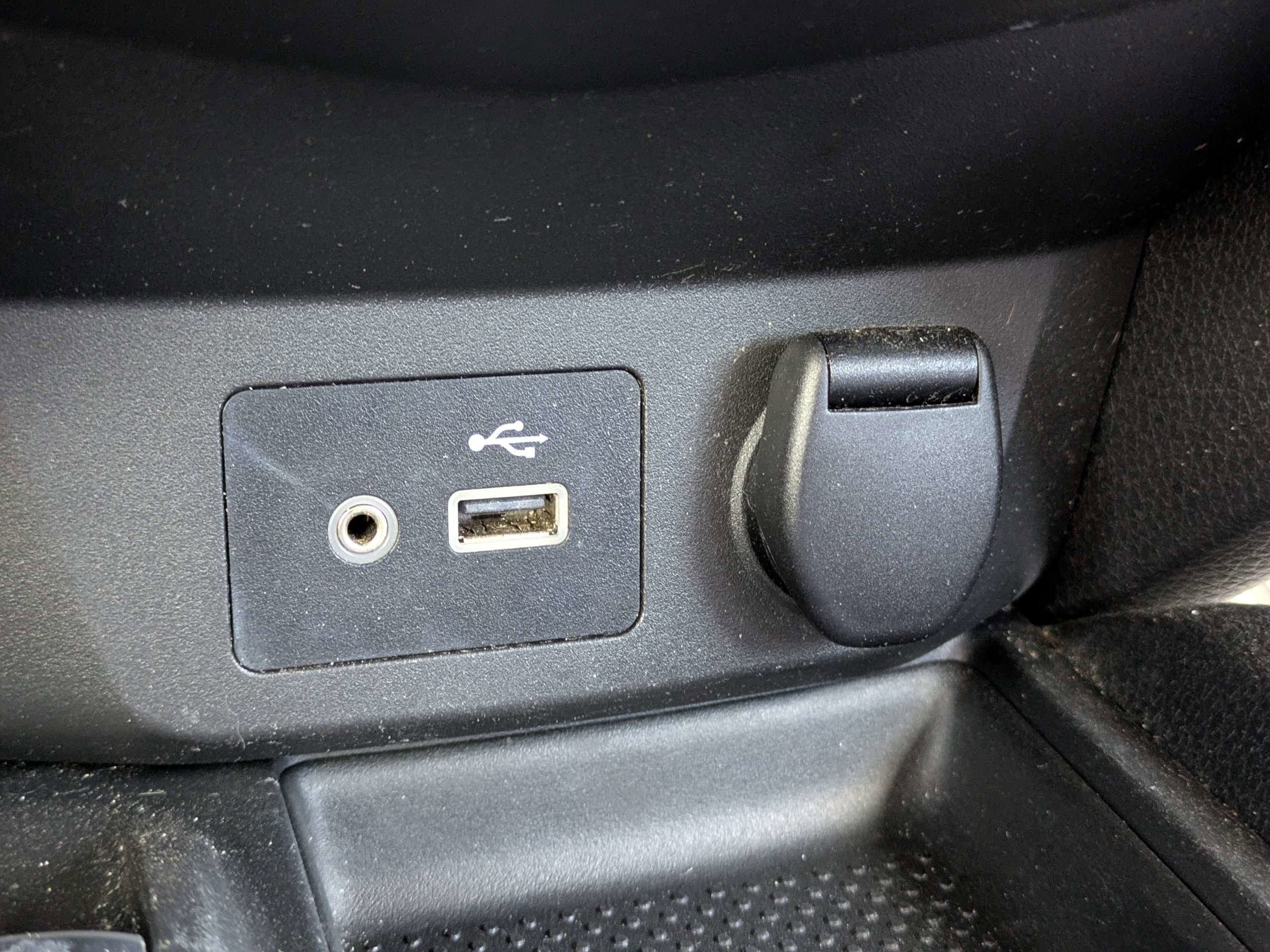 2020 Nissan Rogue SV FWD