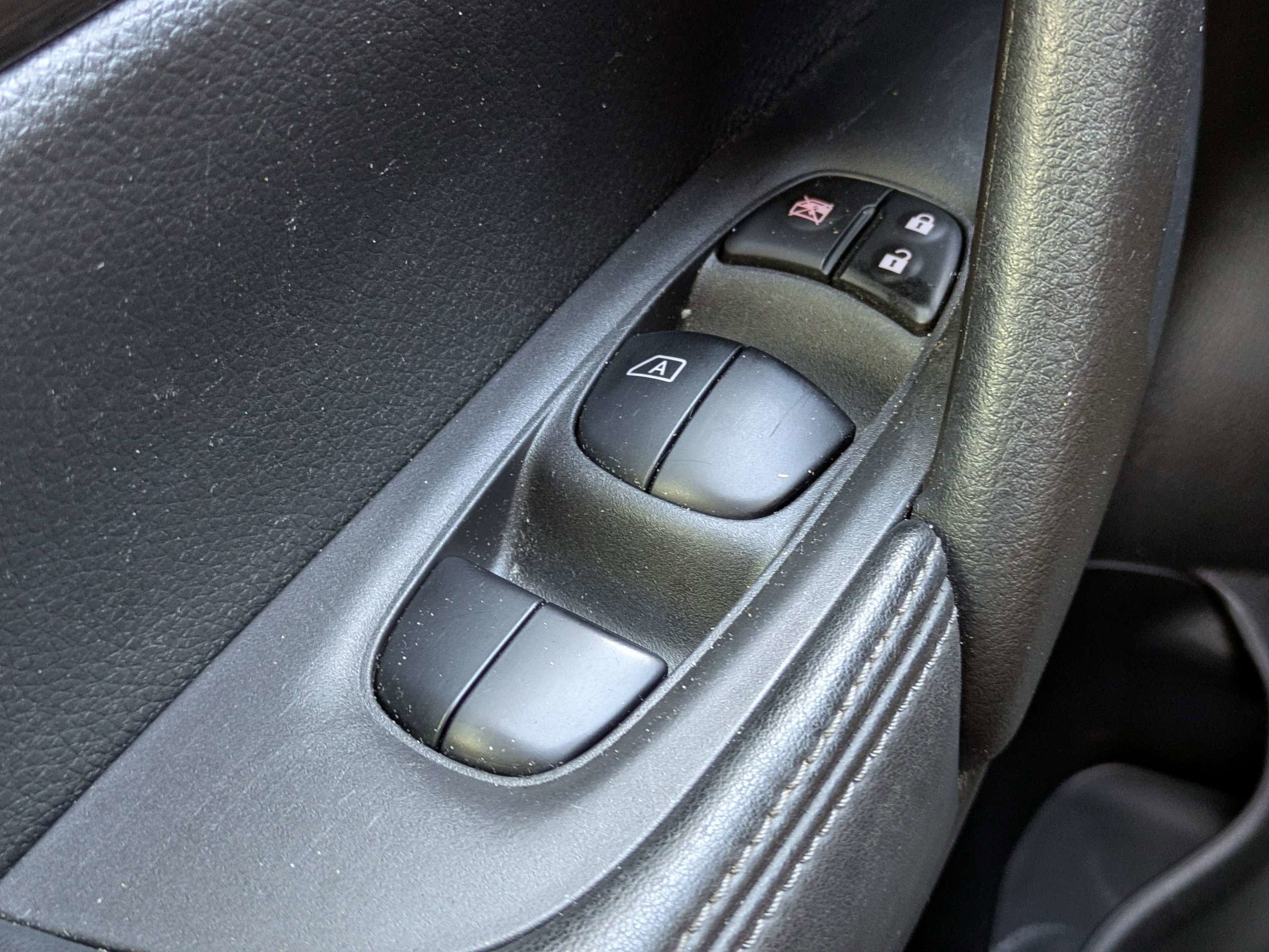 2020 Nissan Rogue SV FWD